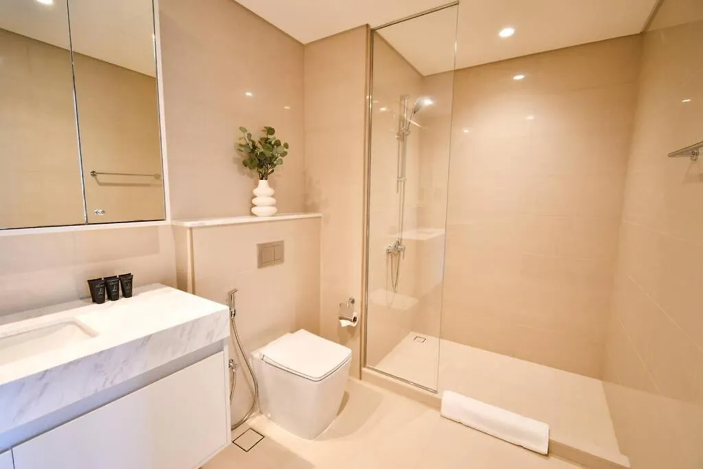 Cinematic&Chic Burj Khalifa &Fountain View 2Br Apt Dubai